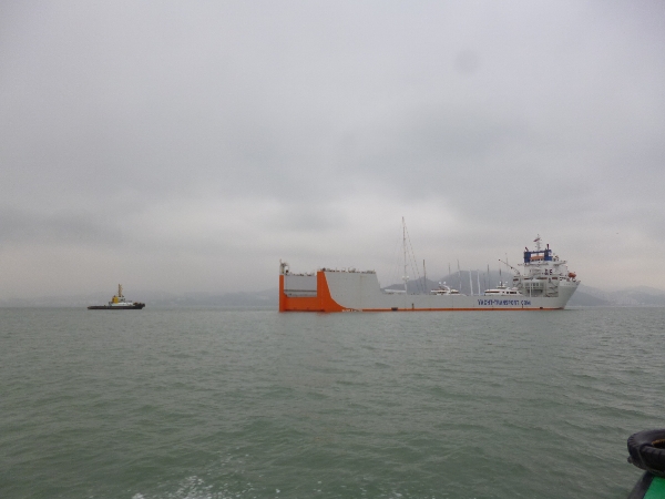 Yacht Express Semi Submersible - Hong Kong